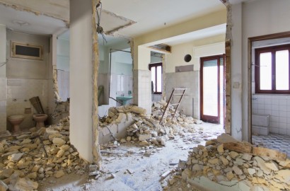 4 hal penting untuk dipertimbangkan sebelum melakukan renovasi rumah Anda